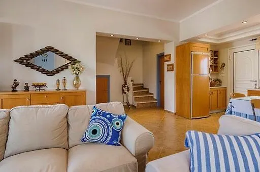 Del Mar Villa Gennadi