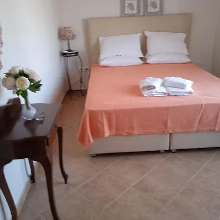 Del Mar Villa